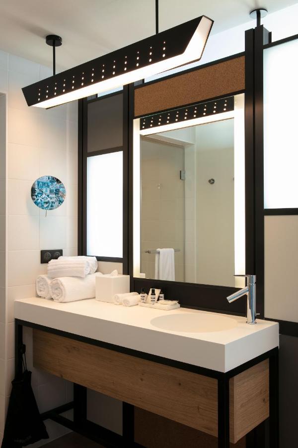 Hotel Aloft Centre 4*
