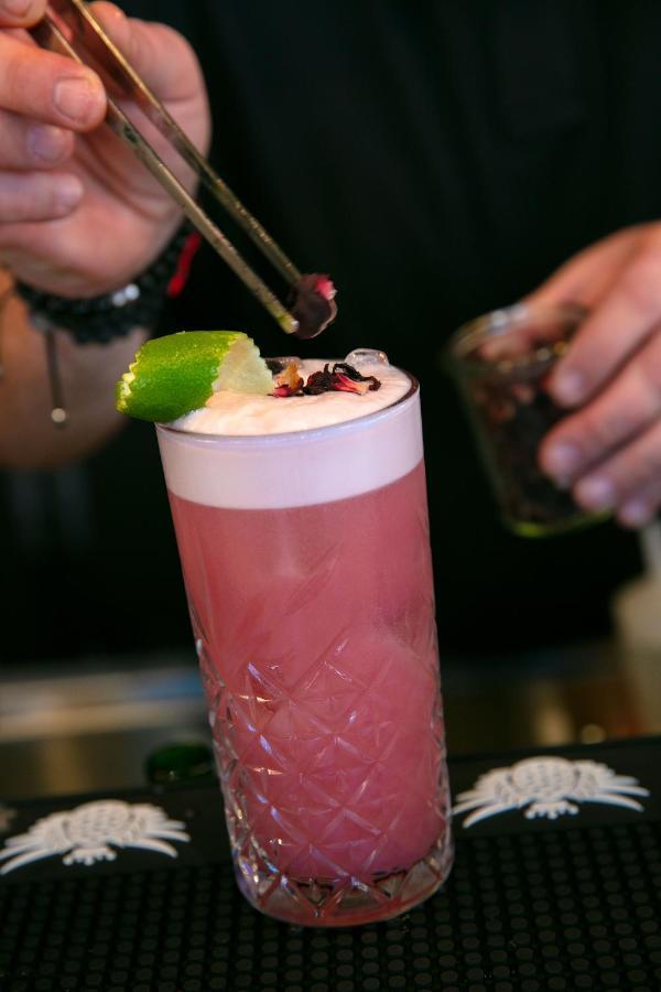 Aloft Centre Hotel 4*