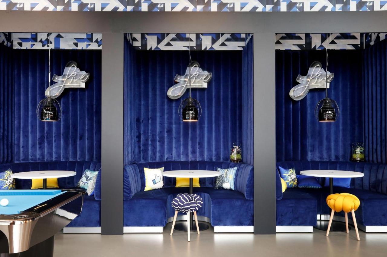 Hotel Aloft Centre 4*